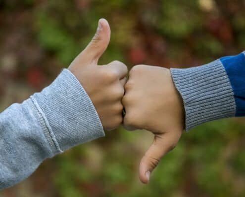 poll: vrijwilligers werven, gemakkelijk of niet?